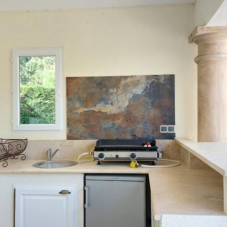 Villa Jasmin Regusse Room photo