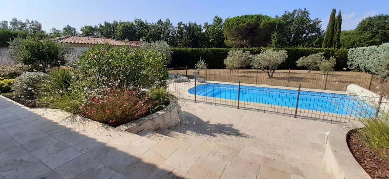 Villa Jasmin Regusse Exterior photo